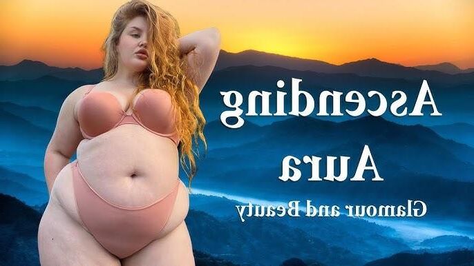 Aura Big Ass Big Boobs Rouge BBW Modèle mixte Hot Plans
