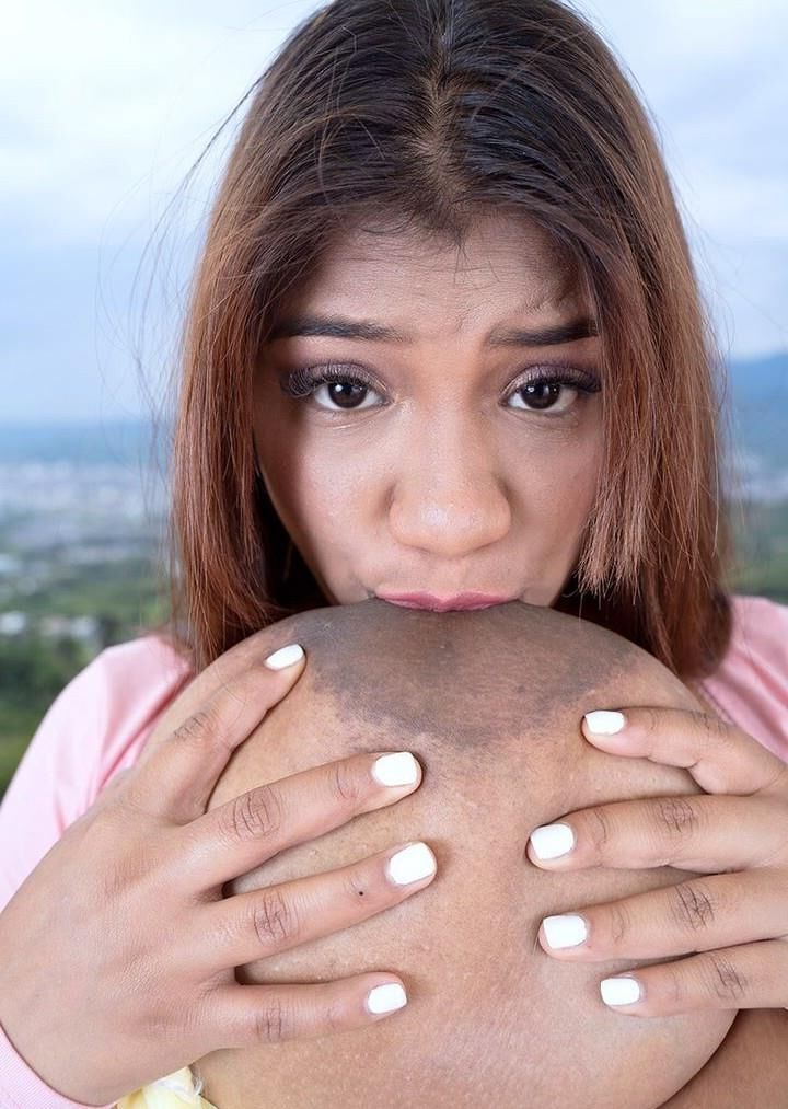 Very Saggy Tits Huge Dark Areola Latina Angie 