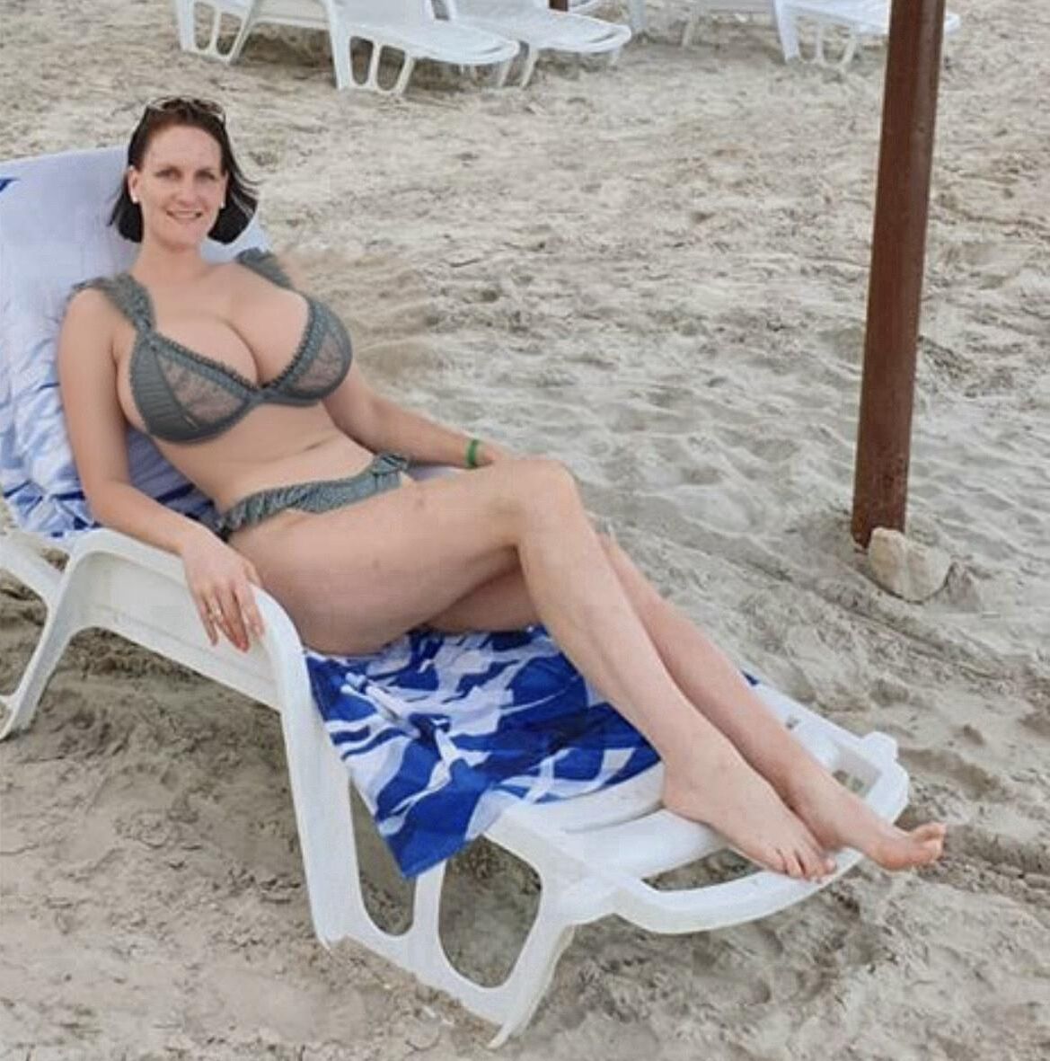 Eine Welt, in der alle Frauen riesige Wassermelonenbrüste haben