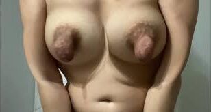 Seins et mamelons exceptionnels