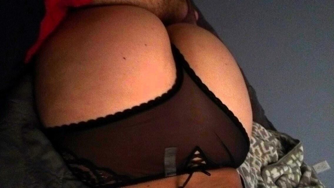 PAWG gordito con enormes tetas lechosas