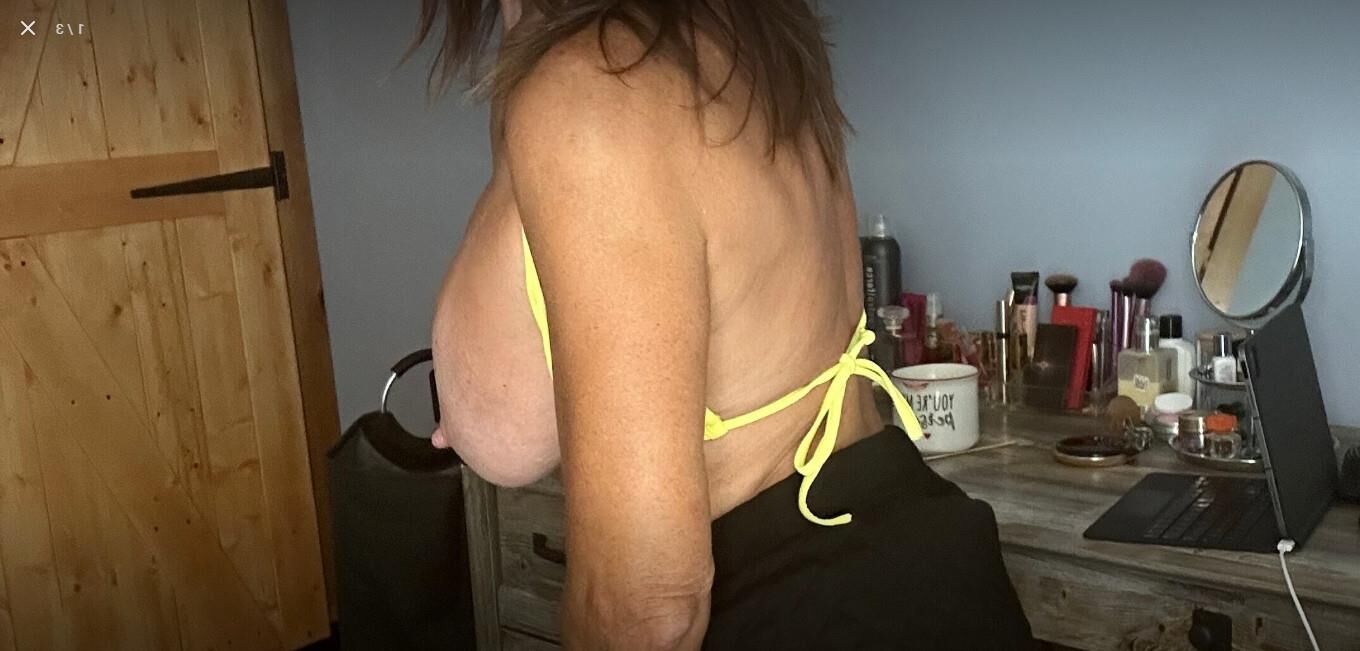 Milf Mary Screen Shots