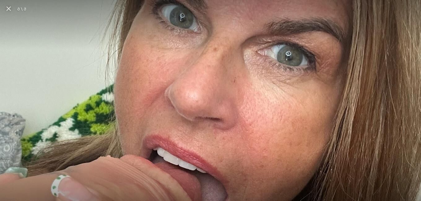 Milf Mary Screen Shots