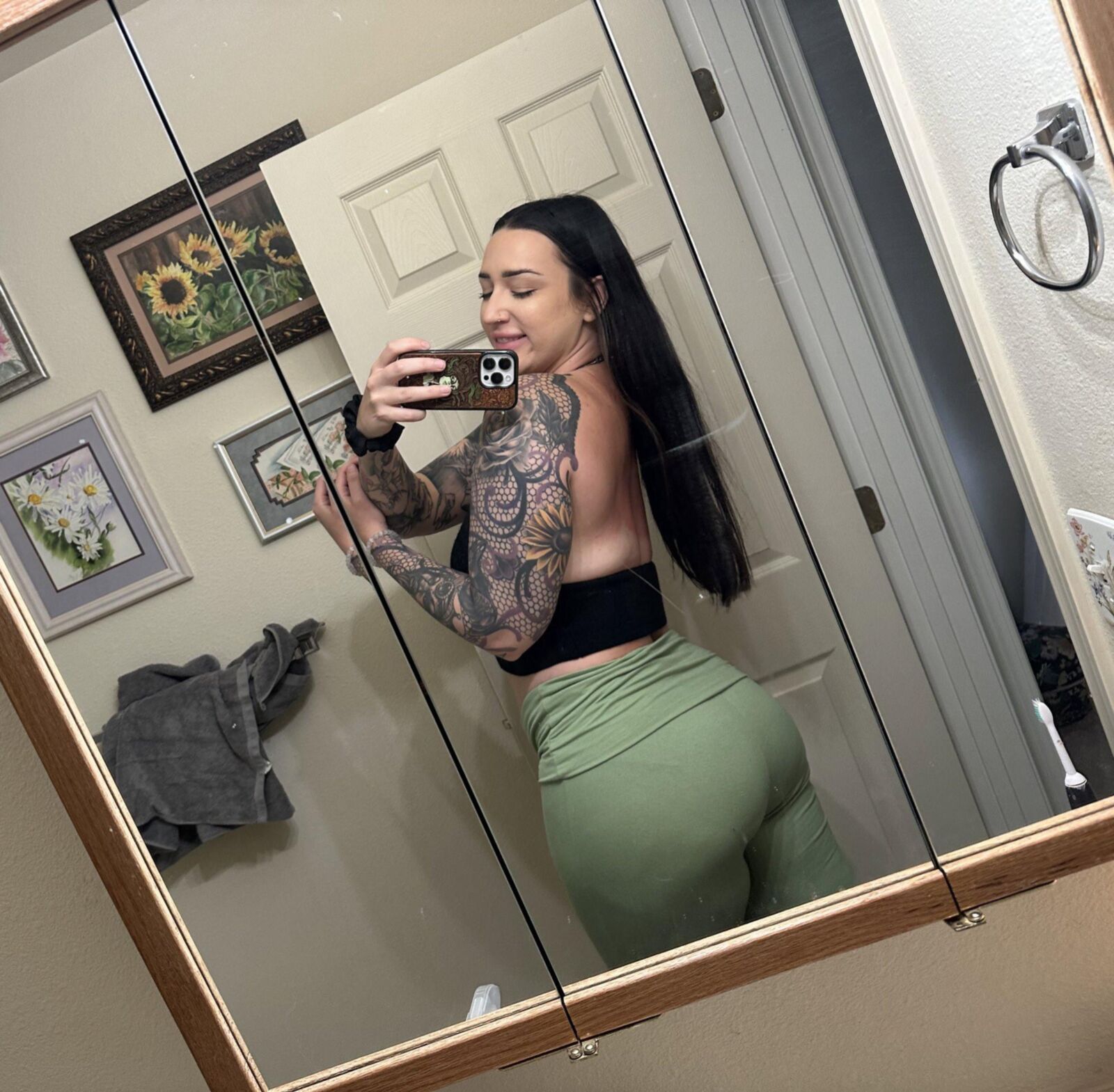 Hannah Big Ass kurvige Schönheit Brünette Mädchen gemischte heiße Aufnahmen