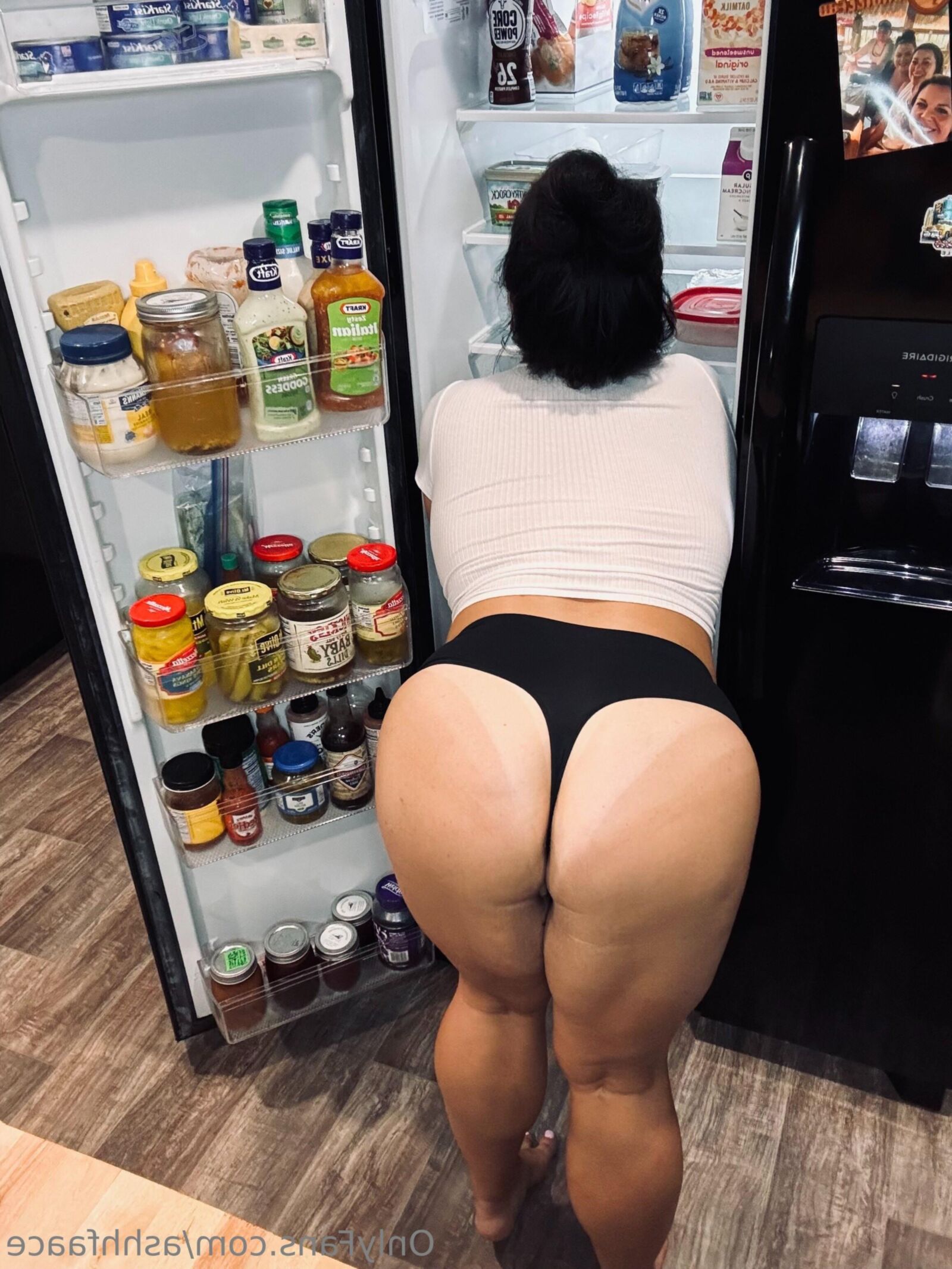 Ashtyn enormes tetas grandes culo magnífico