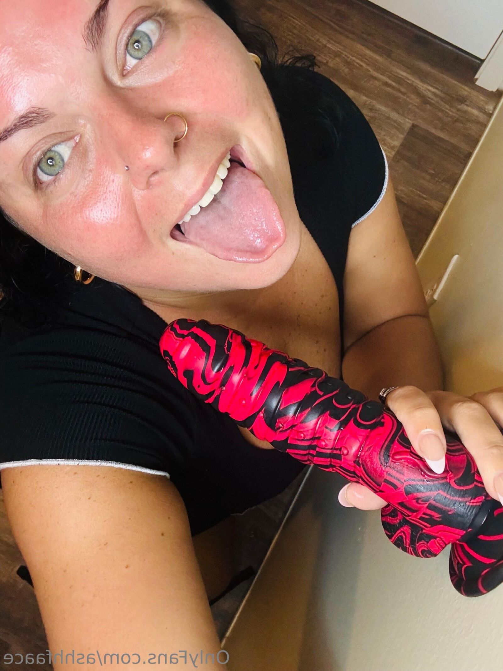 Ashtyn enormes tetas grandes culo magnífico
