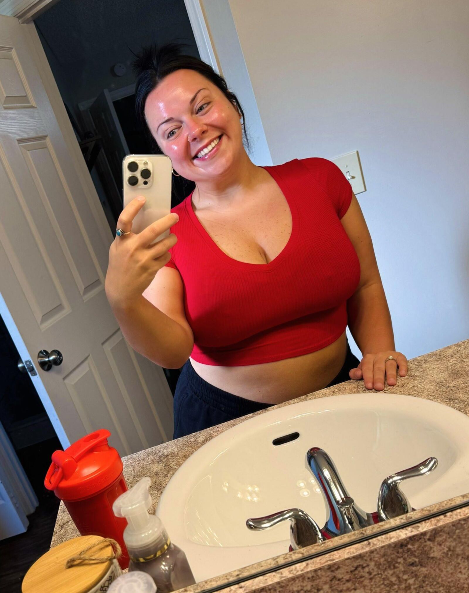 Ashtyn enormes tetas grandes culo magnífico