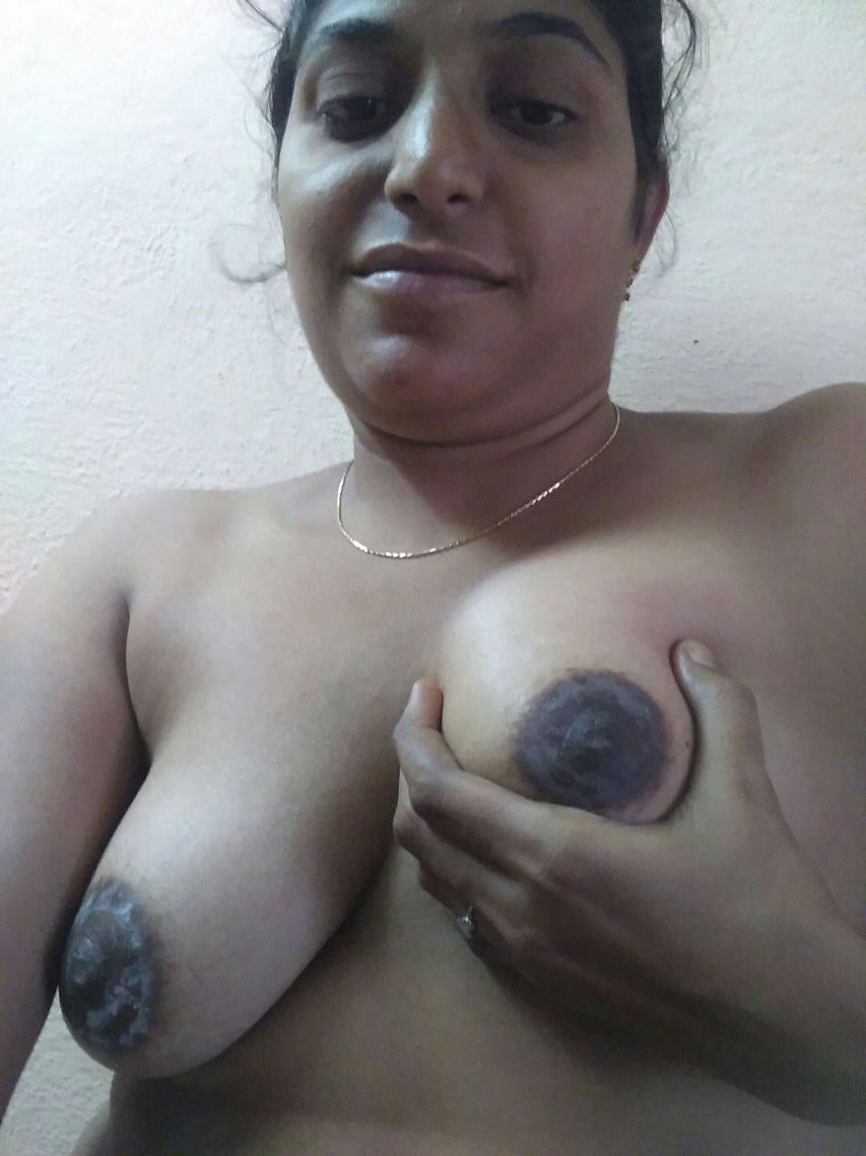 Sri Lanka BBW Slut