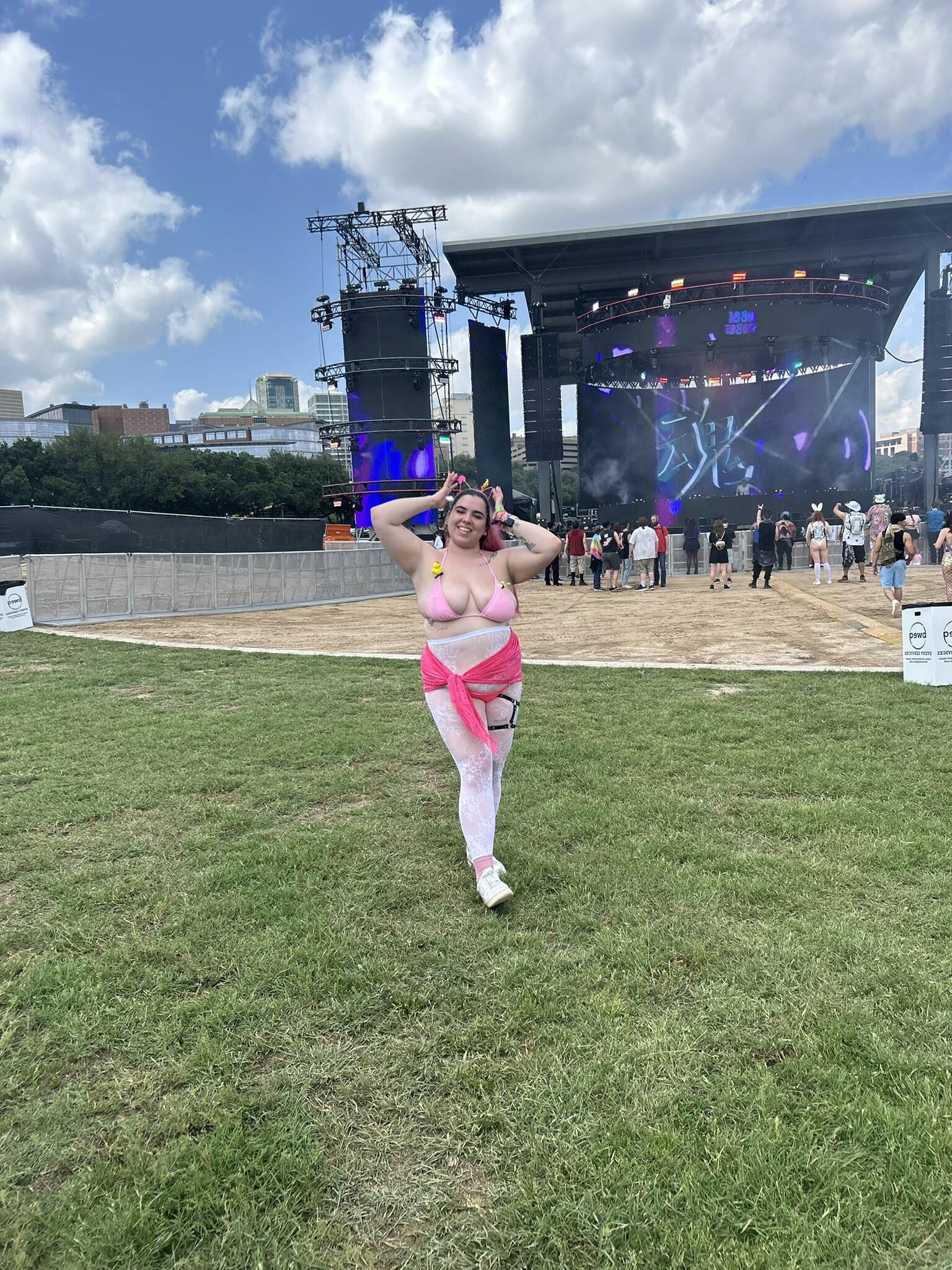 Dani seins énormes Big Ass Beauty BBW Girl latino