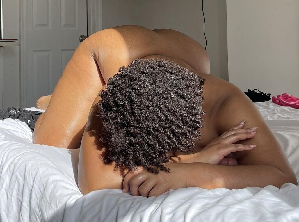 New Big Tits Huge Areola Hairy Pussy Ebony Marie 