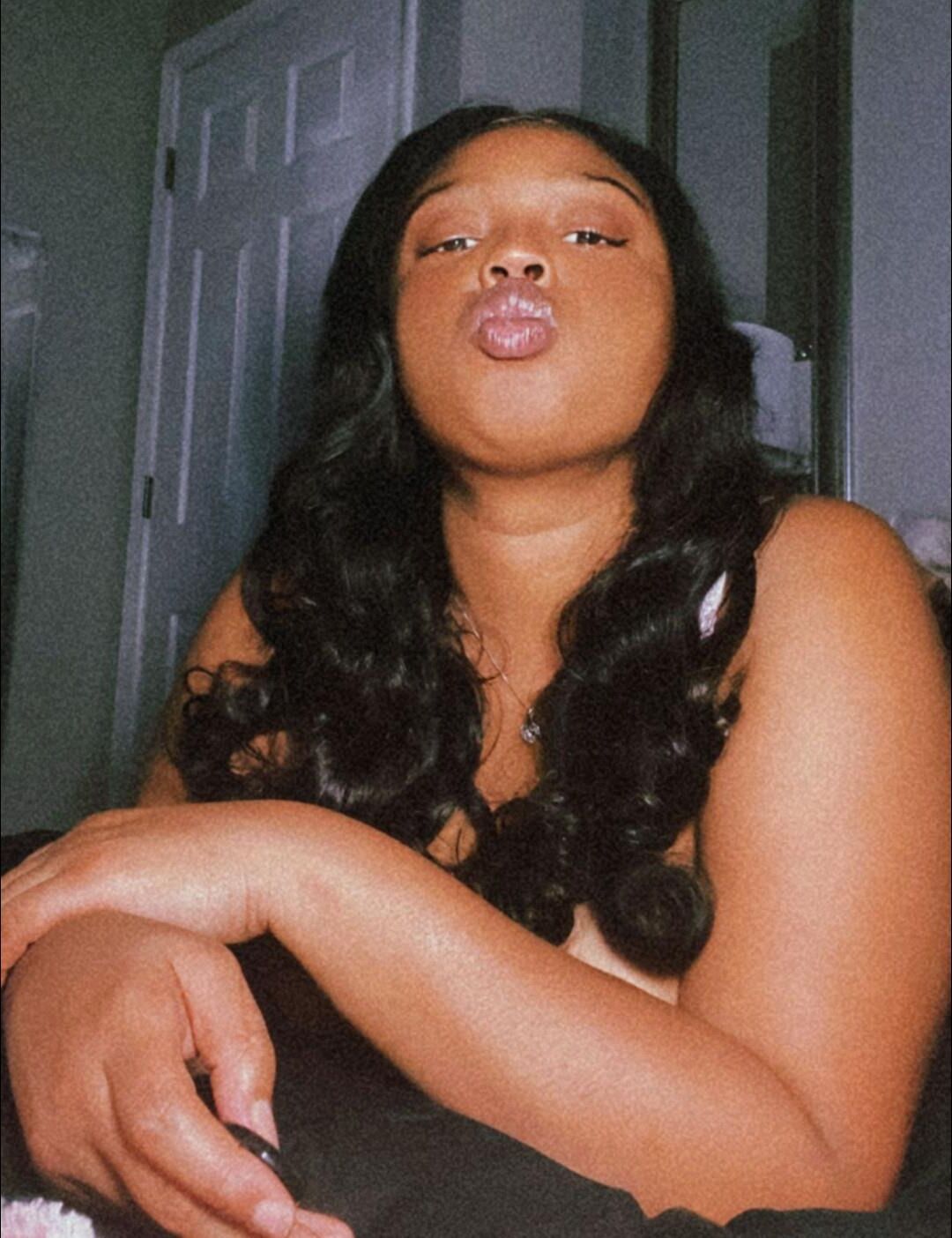 New Big Tits Huge Areola Hairy Pussy Ebony Marie 