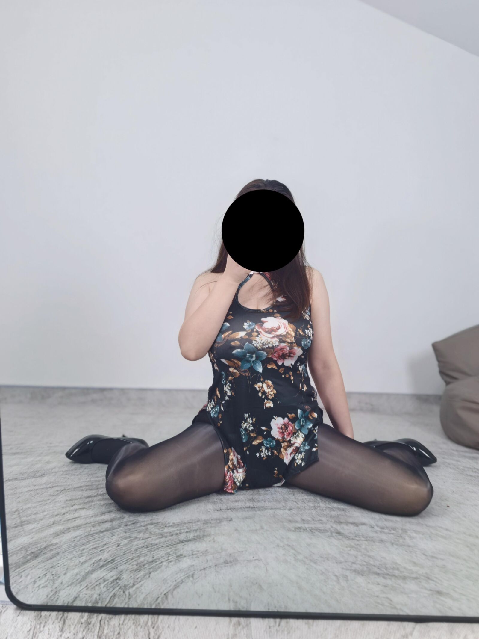 Selfie de ma femme obéissante