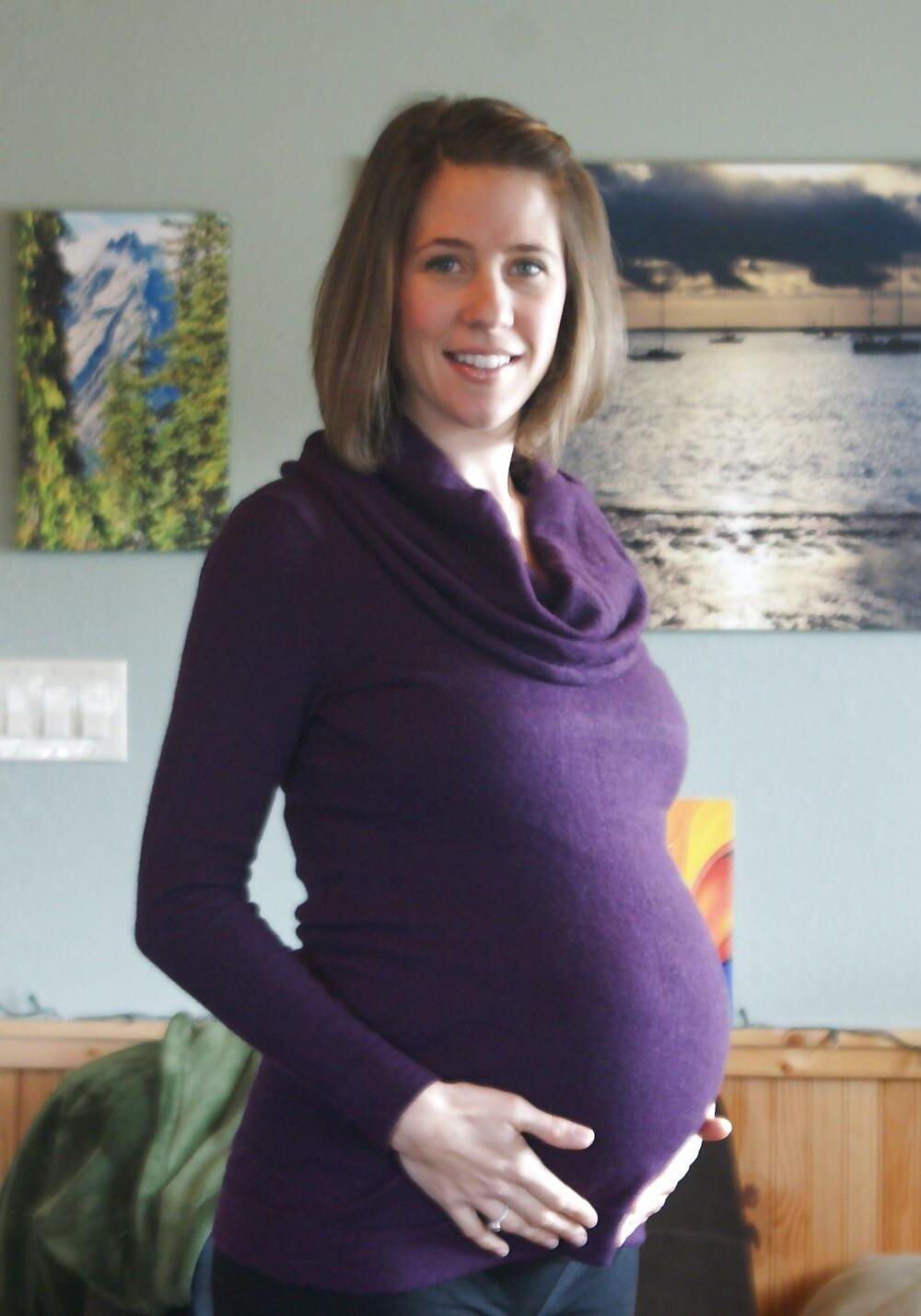 Gorgeous MILF Ready to Drop 
