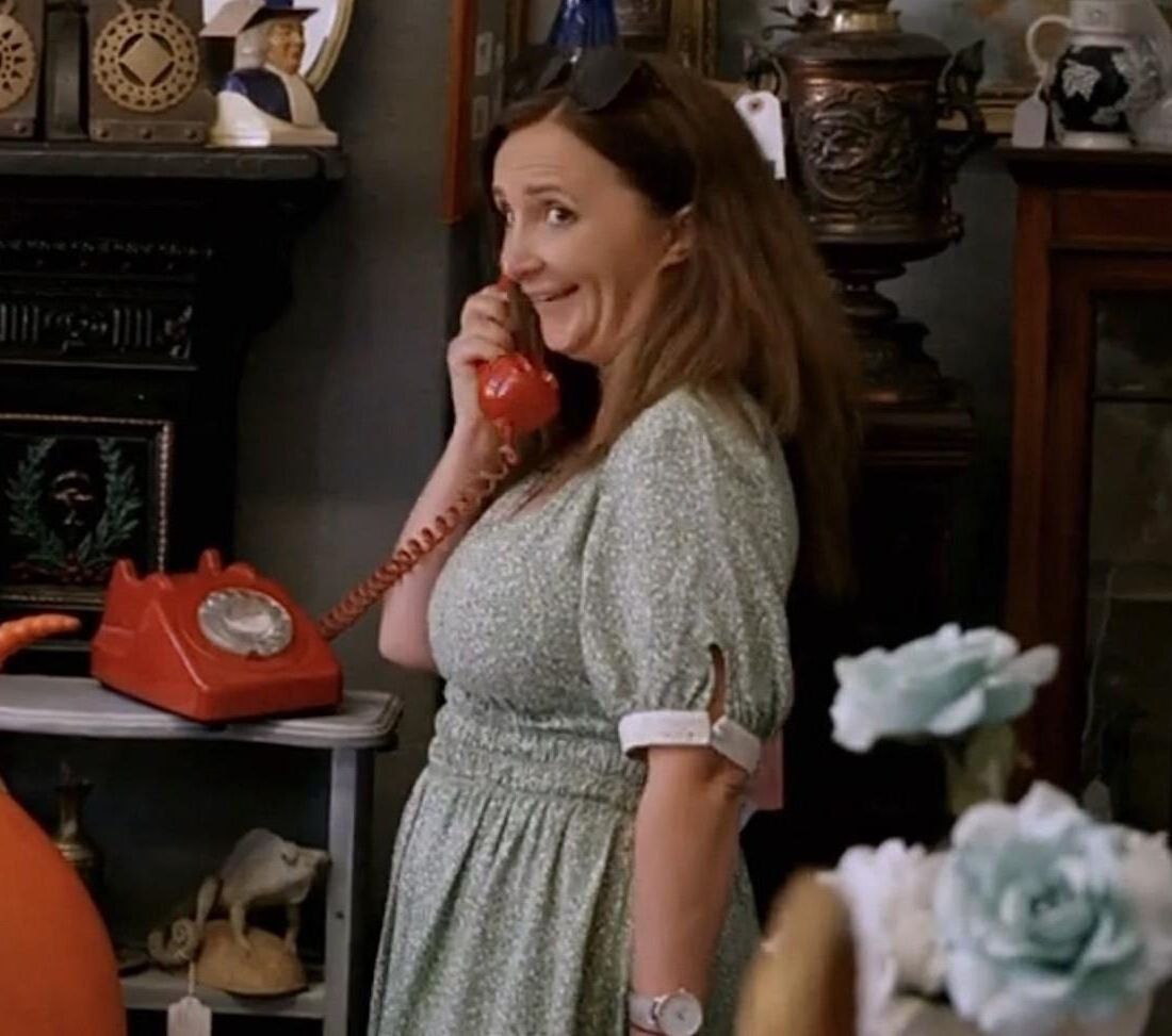 Lucy Porter Pocket Size MILF