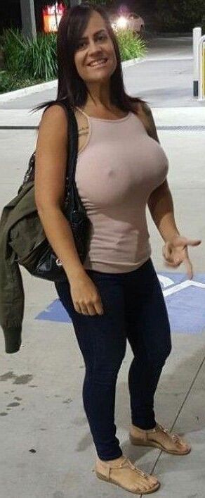 Busty Women 