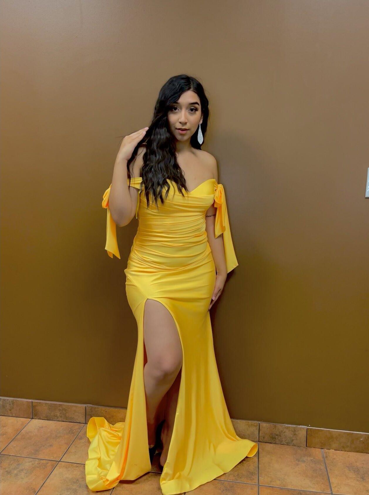 Eileen Big Ass se peitos grandes Curvy Latina Girl Mixed Hot Photos