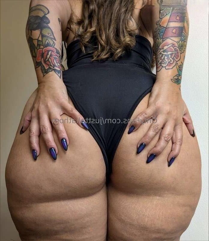 TALIA BIG ASS BIG BIG TITS CURVY SEXY Instagram Mom Fotos quentes mistas