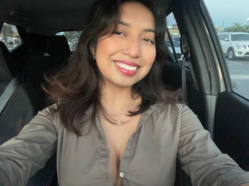Latina GF with huge milkers