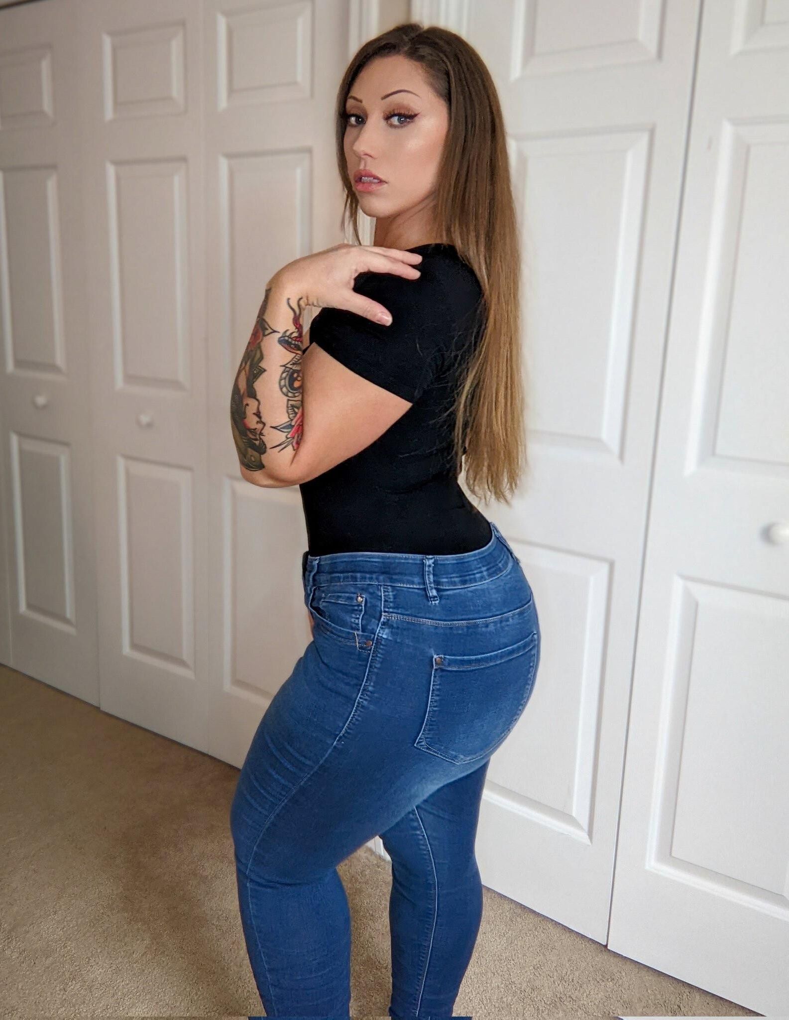 TALIA BIG ASS BIG BIG TITS CURVY SEXY Instagram Mom Fotos quentes mistas