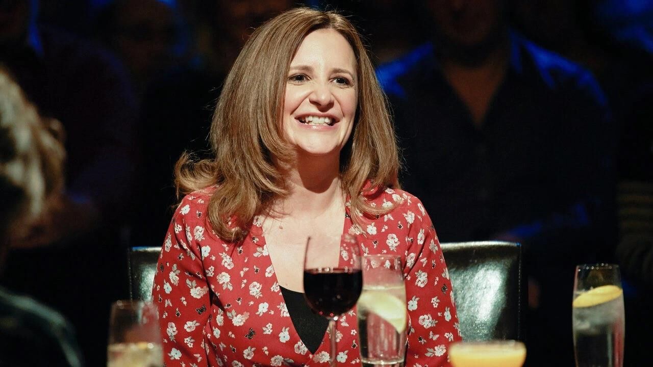 Lucy Porter Pocket Size MILF