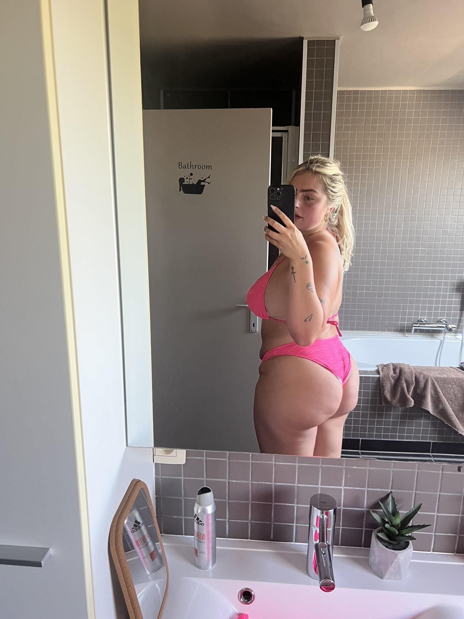 Laura Big Ass Big Boobs Beauty Blonde Girl Mixed Hot Photos