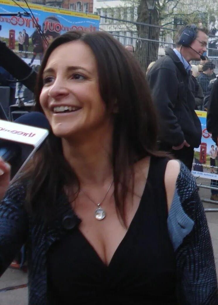 Lucy Porter Pocket Size MILF