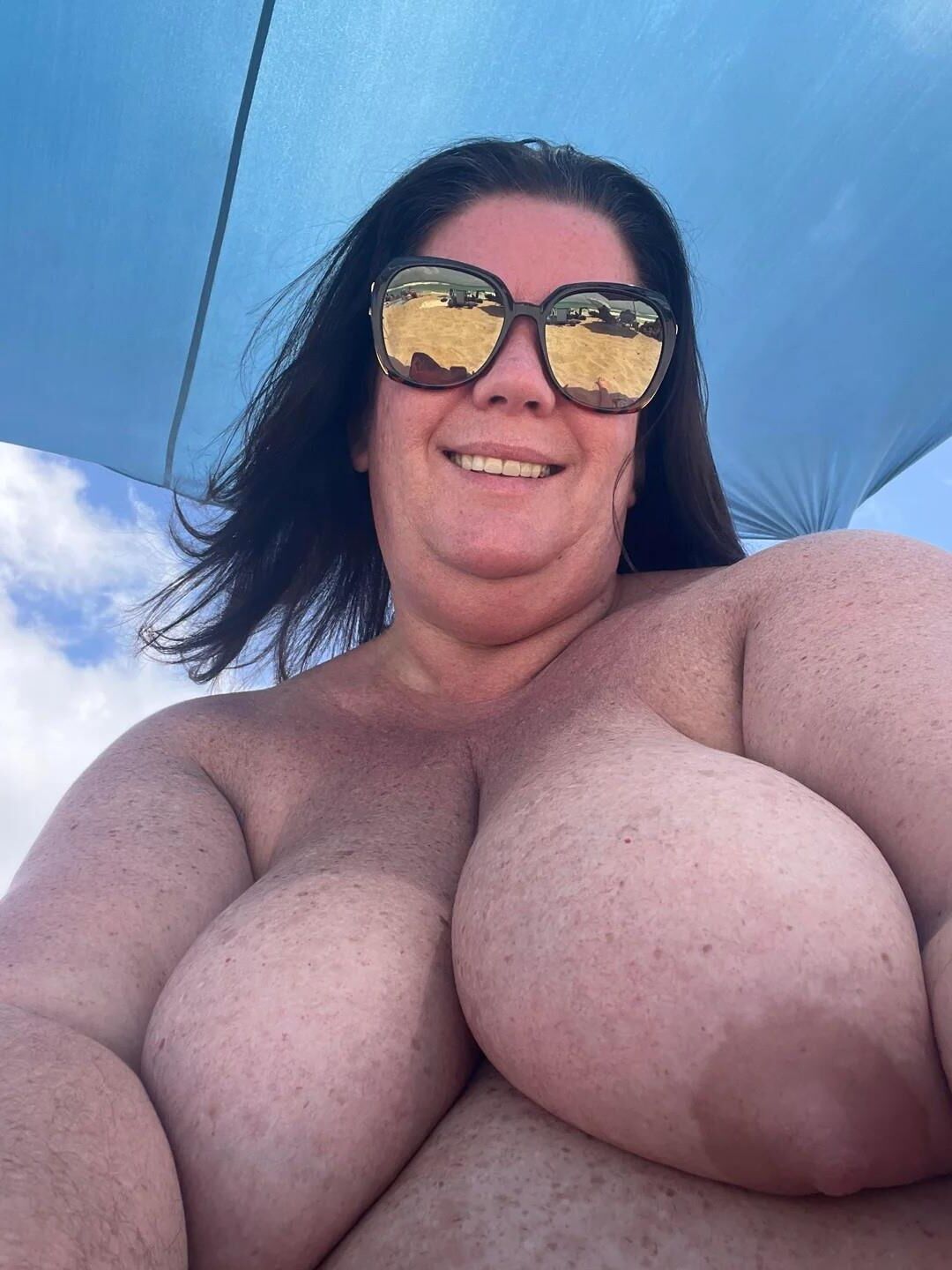 極端なBBWママのおっぱい