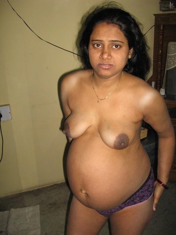 熟したおっぱいを持つ毎日のインドの女性