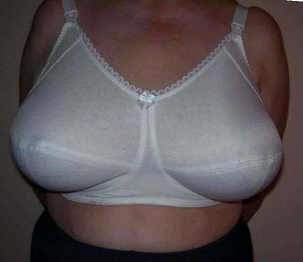 ブラジャーの大きなおっぱい