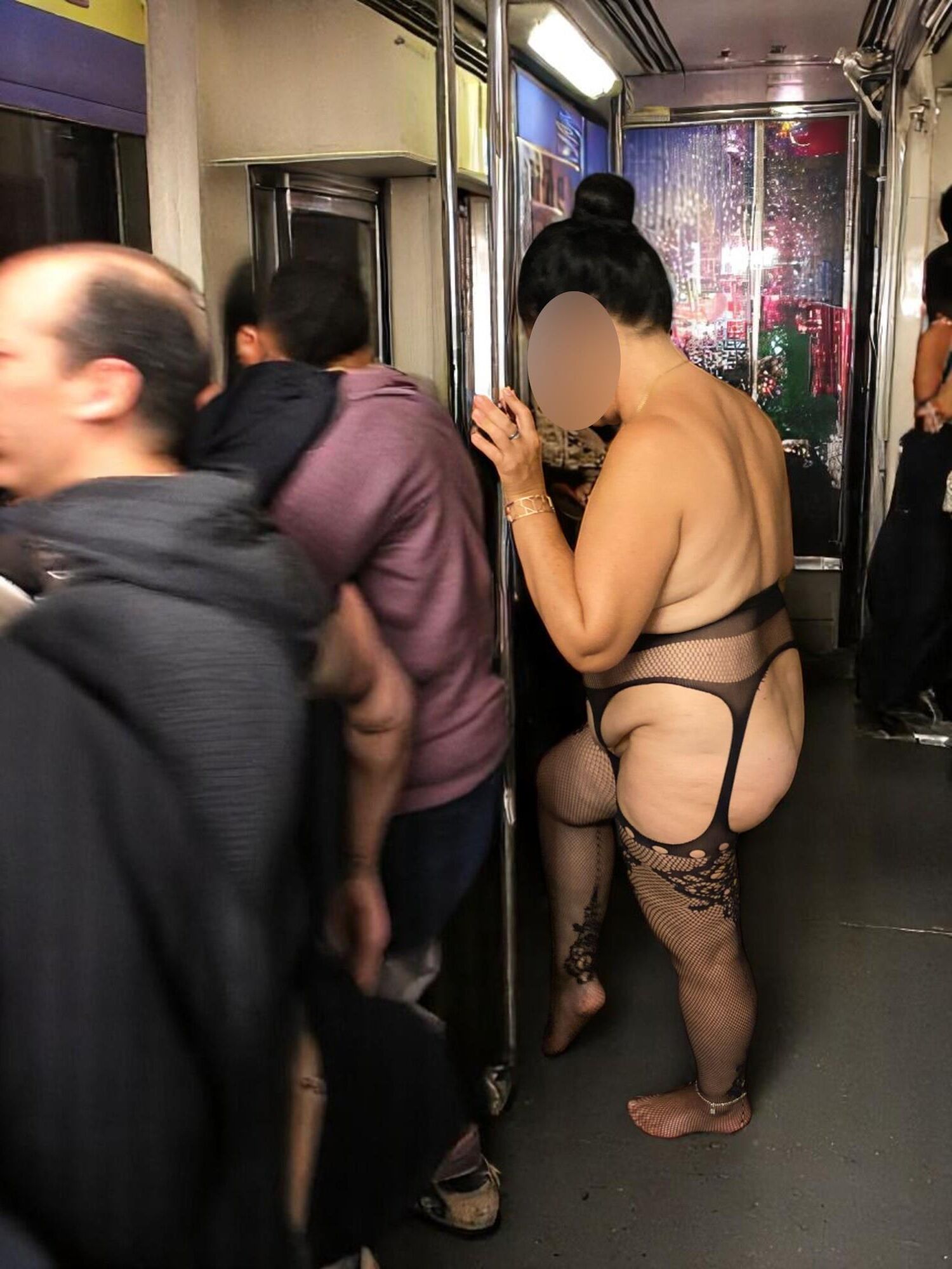 : Minha subwife slutlove no metrô