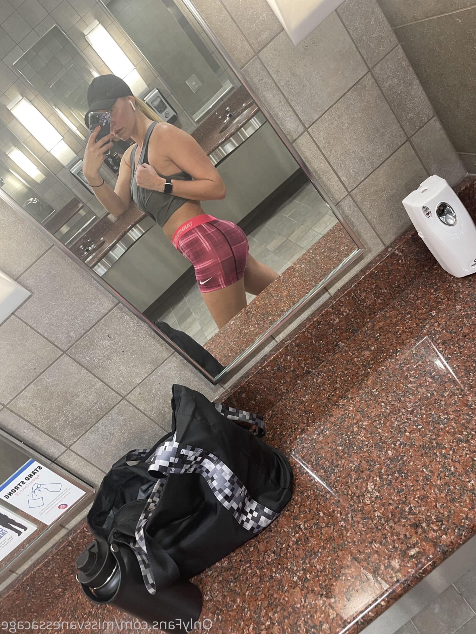 Fitnessstudio, Hyke und Sauna ...