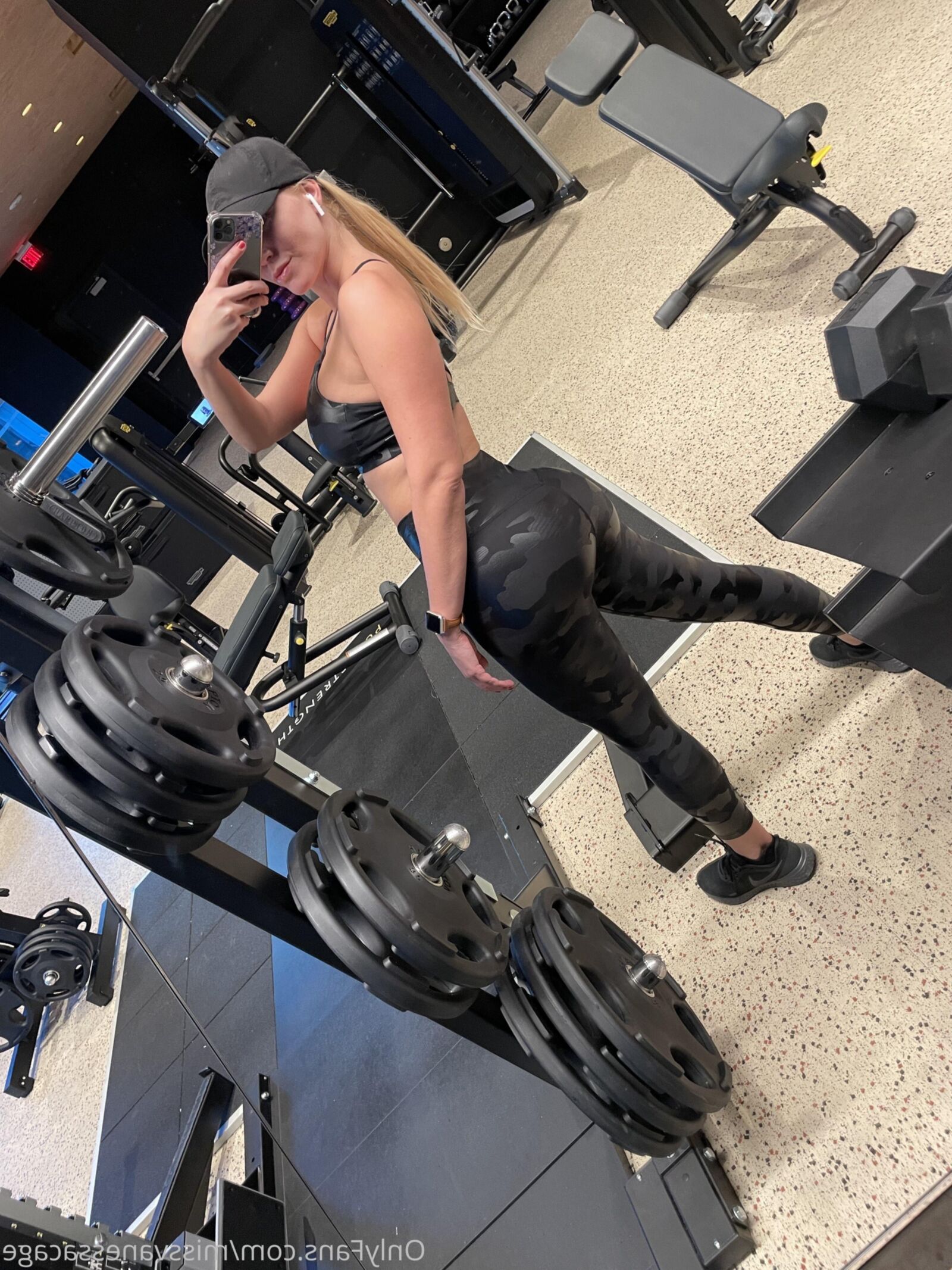 Fitnessstudio, Hyke und Sauna ...