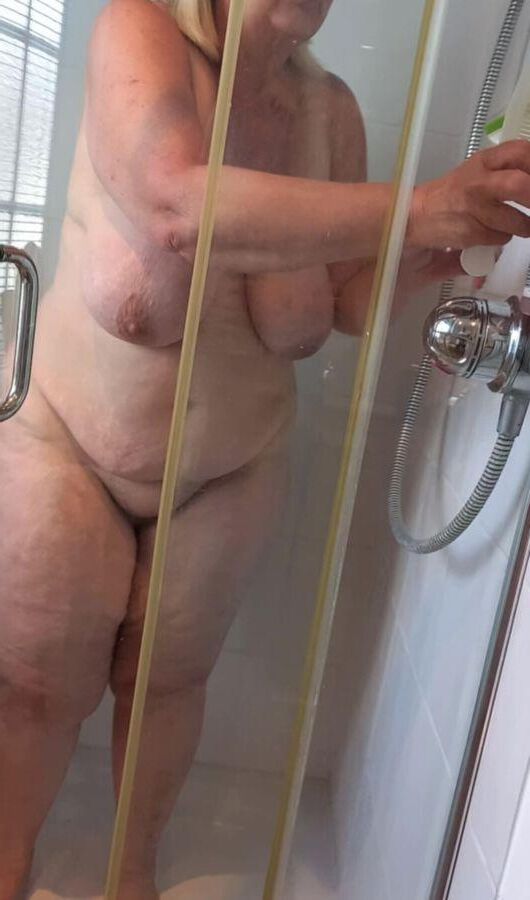 dicker Gilf Edith