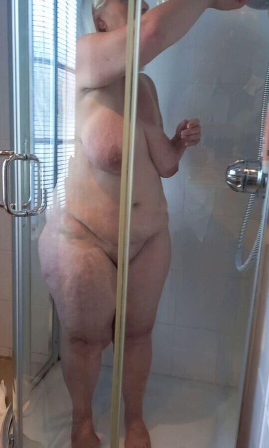 dicker Gilf Edith