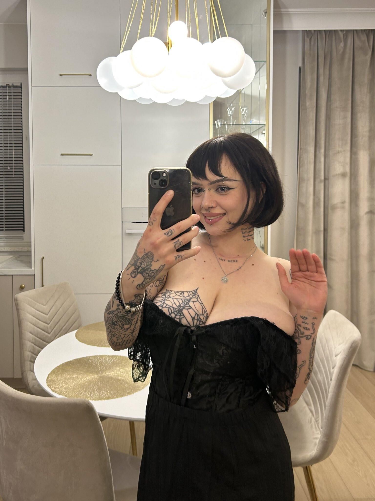 Jules Huge Boobs Cuvey Beauty Tattooed Girl Mixed Hot Shots