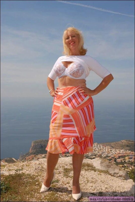 . Sexy mums