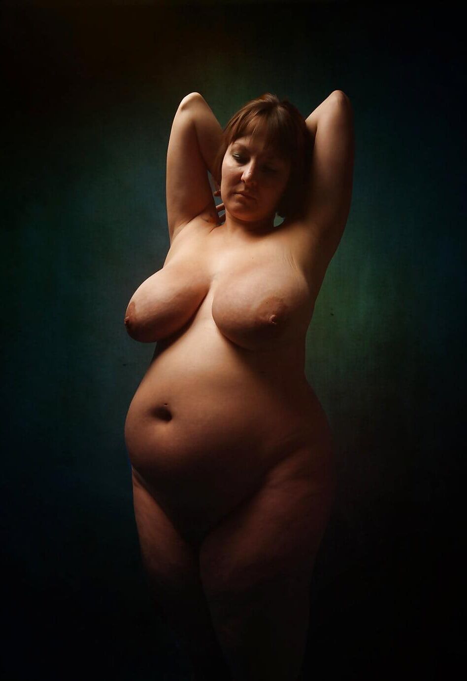 Art pics of fantastic bigtits model some pregnat