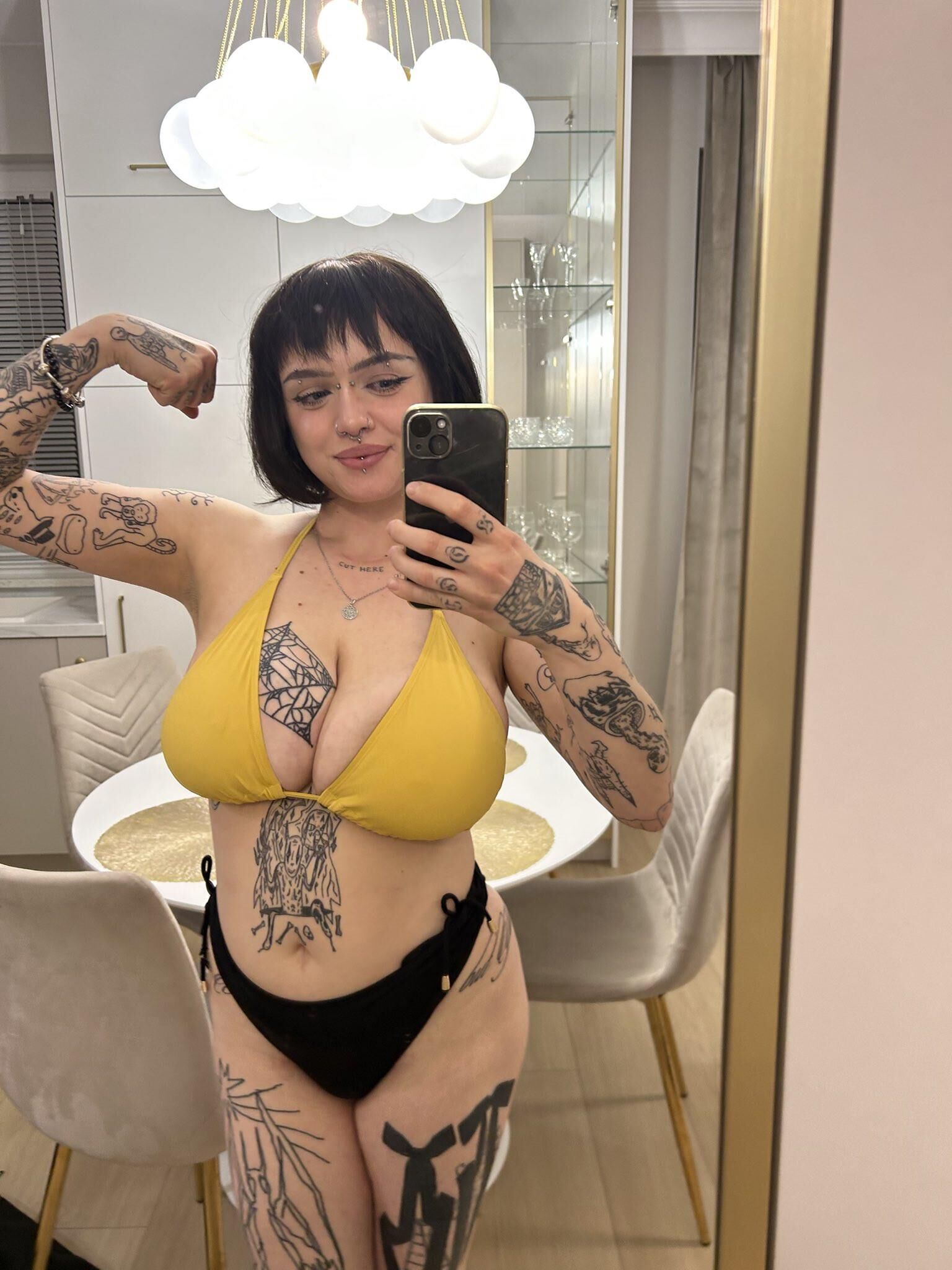 Jules Huge Boobs Cuvey Beauty Tattooed Girl Mixed Hot Shots