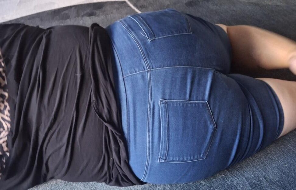 ファック可能なBBW妻マリーが初めて露出しました