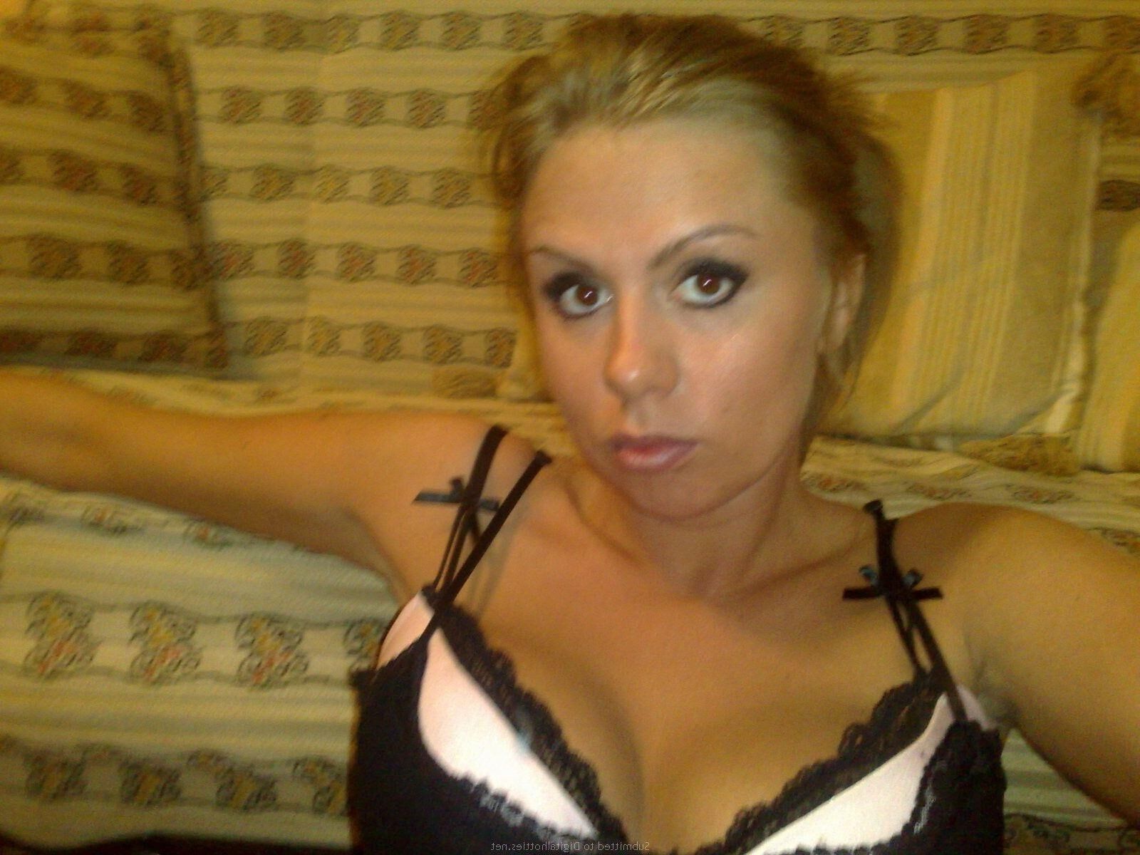 Polnisch vollbusige Blondine