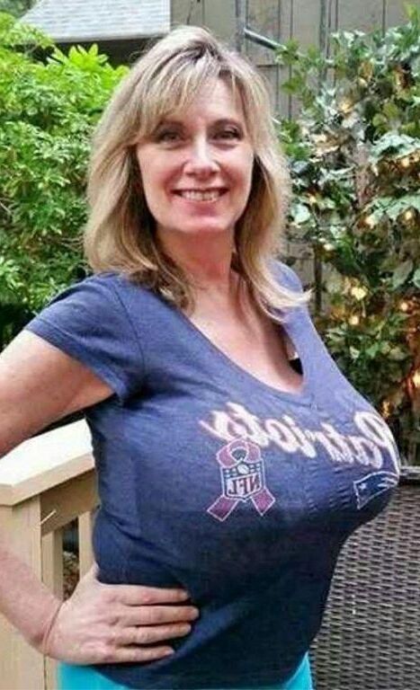 LADIES, BE PROUD OF YOUR BOSOMS.... 