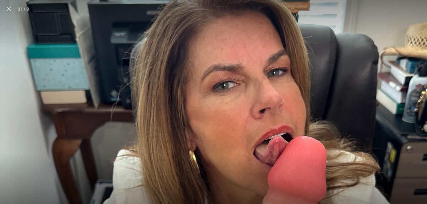 MILF Mary Screen Shots 