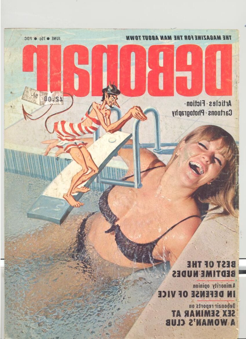 Une collection de magazines Baregirl
