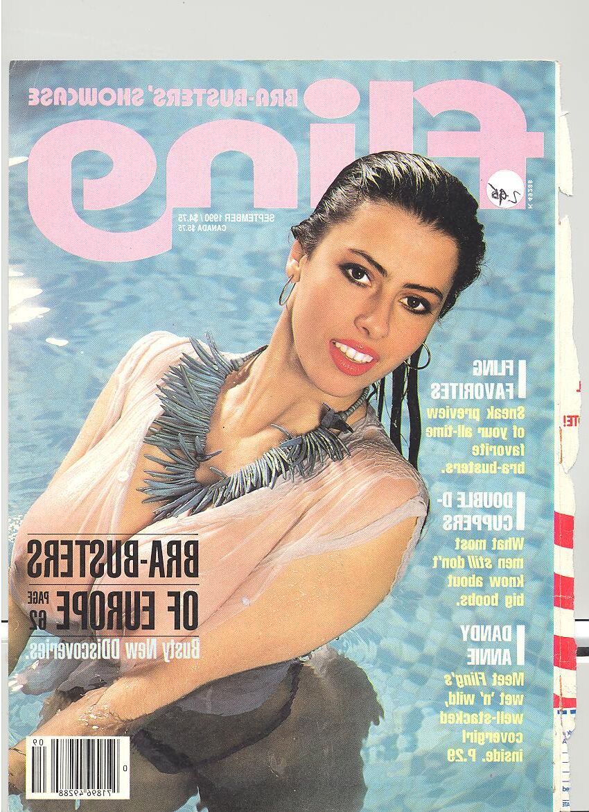 Une collection de magazines Baregirl