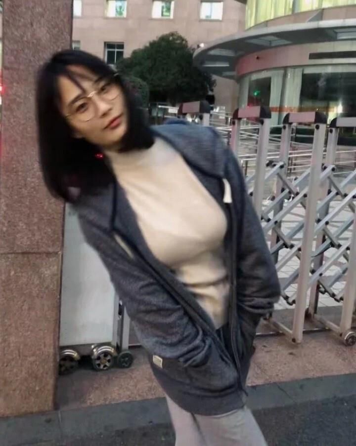 Aikosnow the generous asian