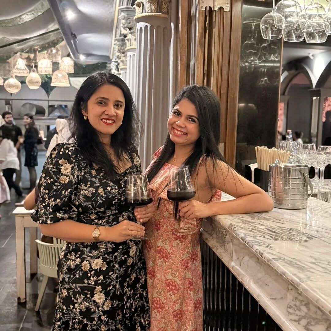 Dr. Radhika só quer ficar nu.