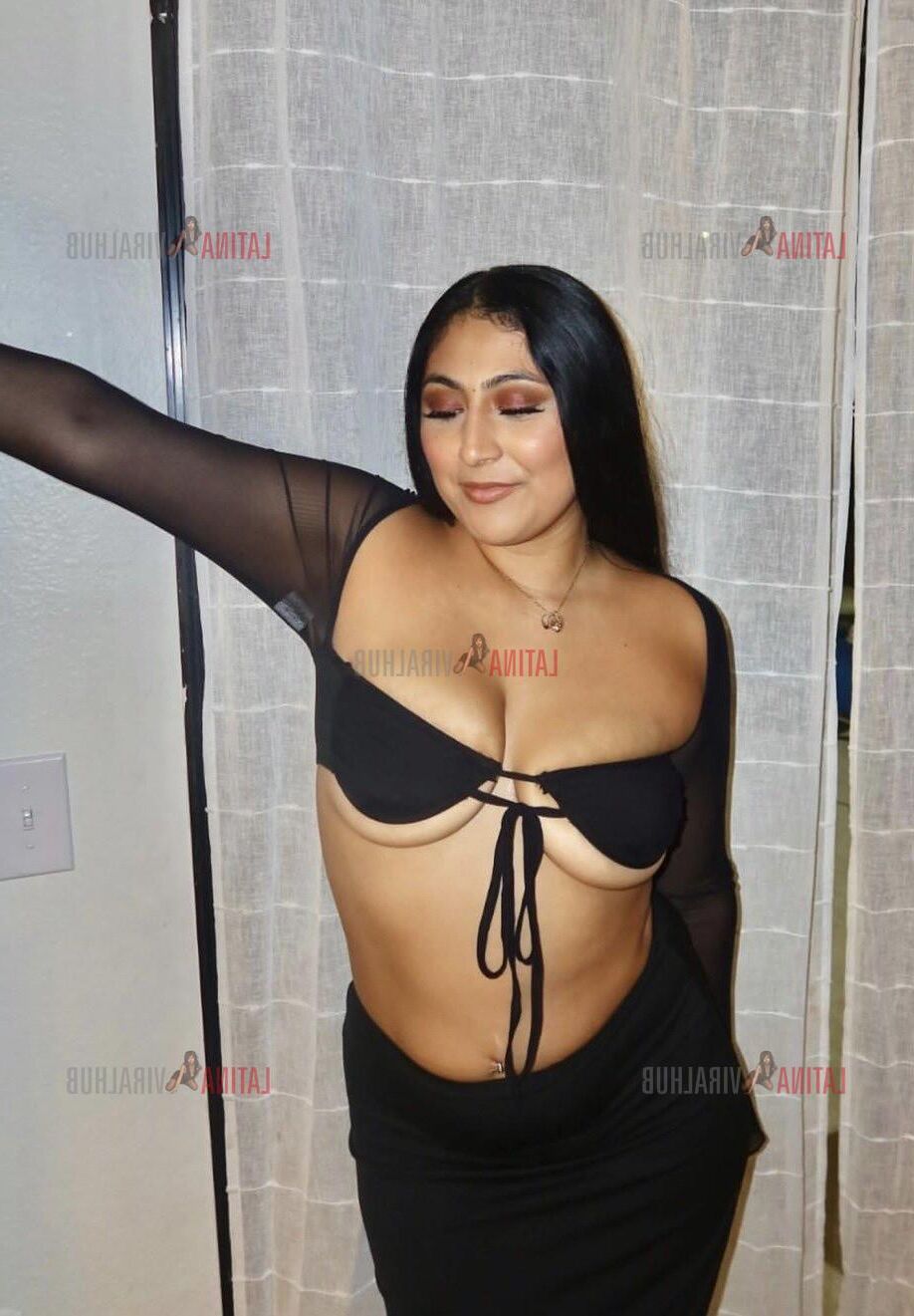 Latina expuesta