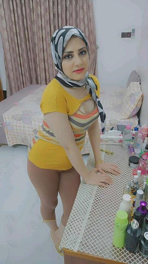 イランのペルシャターバンリヒジャーブの売春婦の女