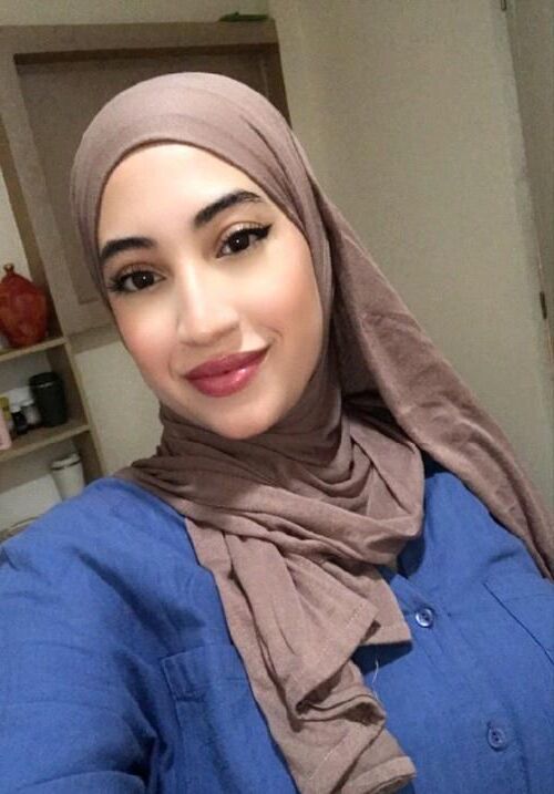 イランのペルシャターバンリヒジャーブの売春婦の女