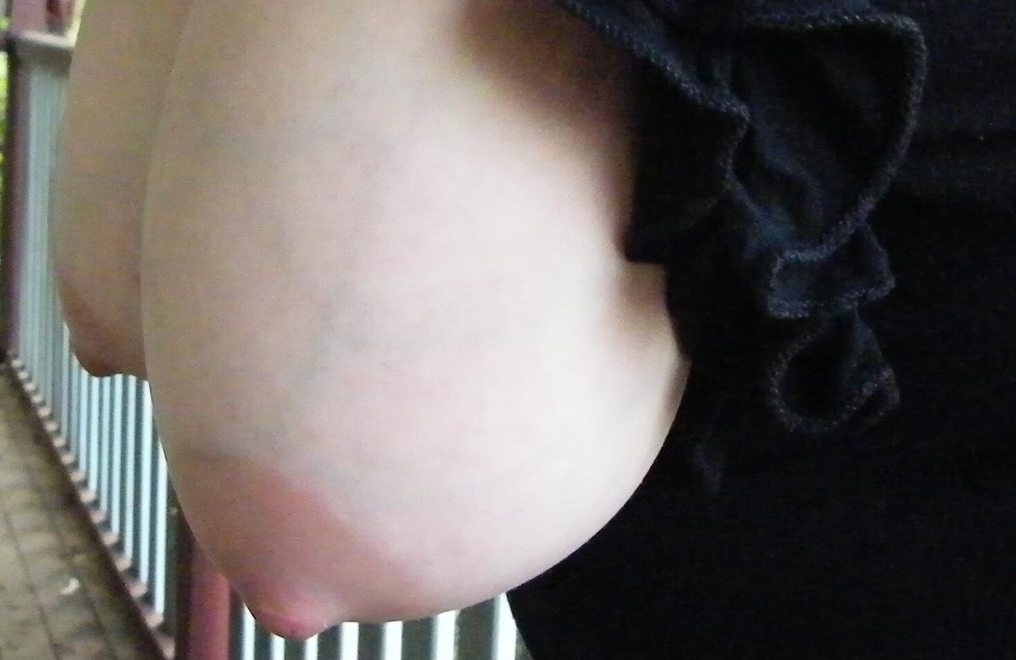 Grandes tetas de cosecha propia en la cara.